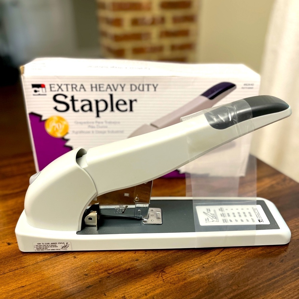 Swingline Extra Heavy Duty Stapler Brand New in Box 230 Papers Gray Teacher